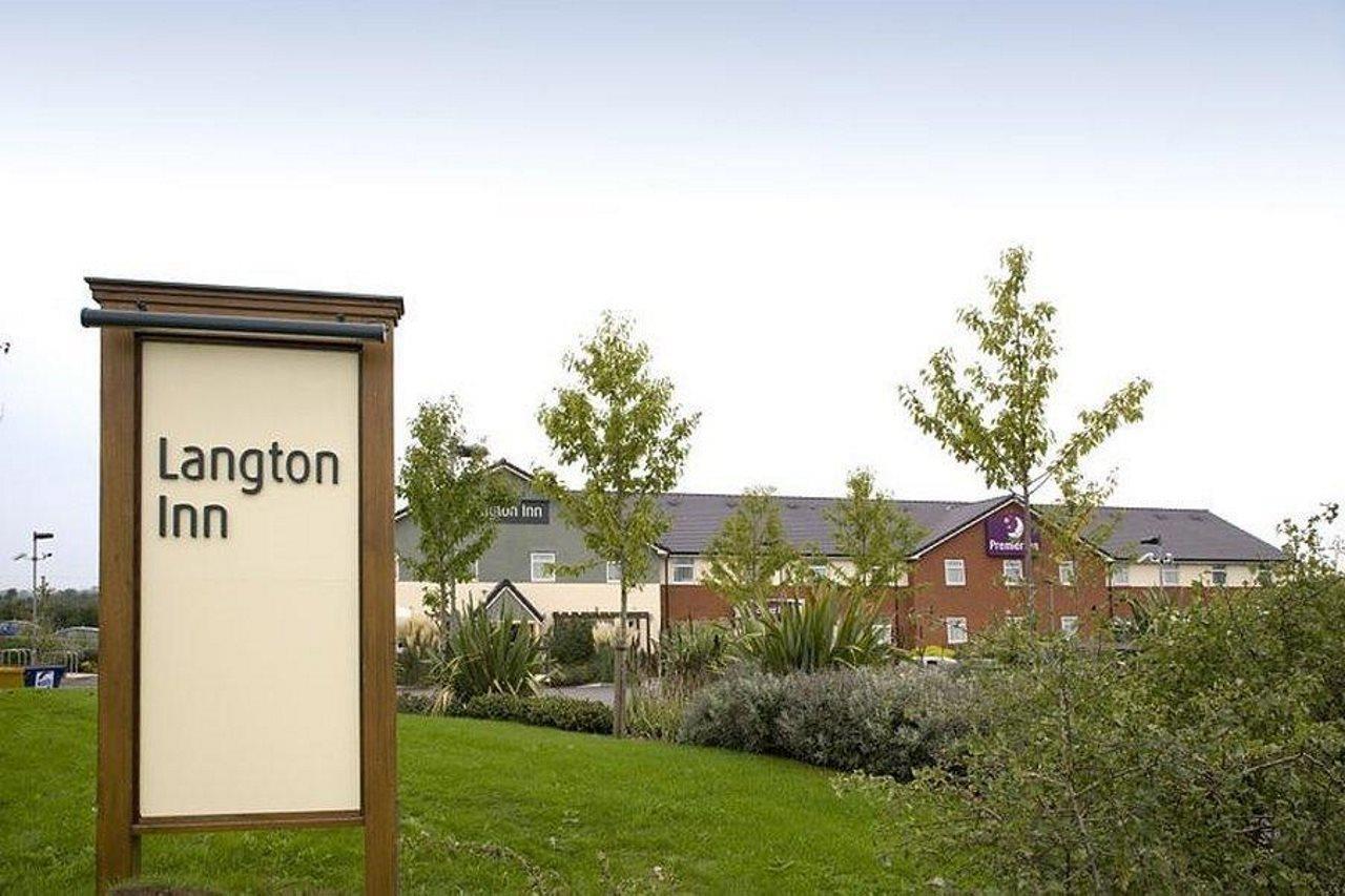 Premier Inn Market Harborough Exterior photo